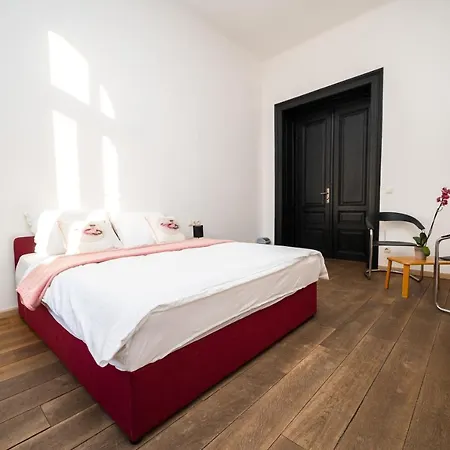 Spacious Luxury 200 Sqm In Center Apartment Sarajevo